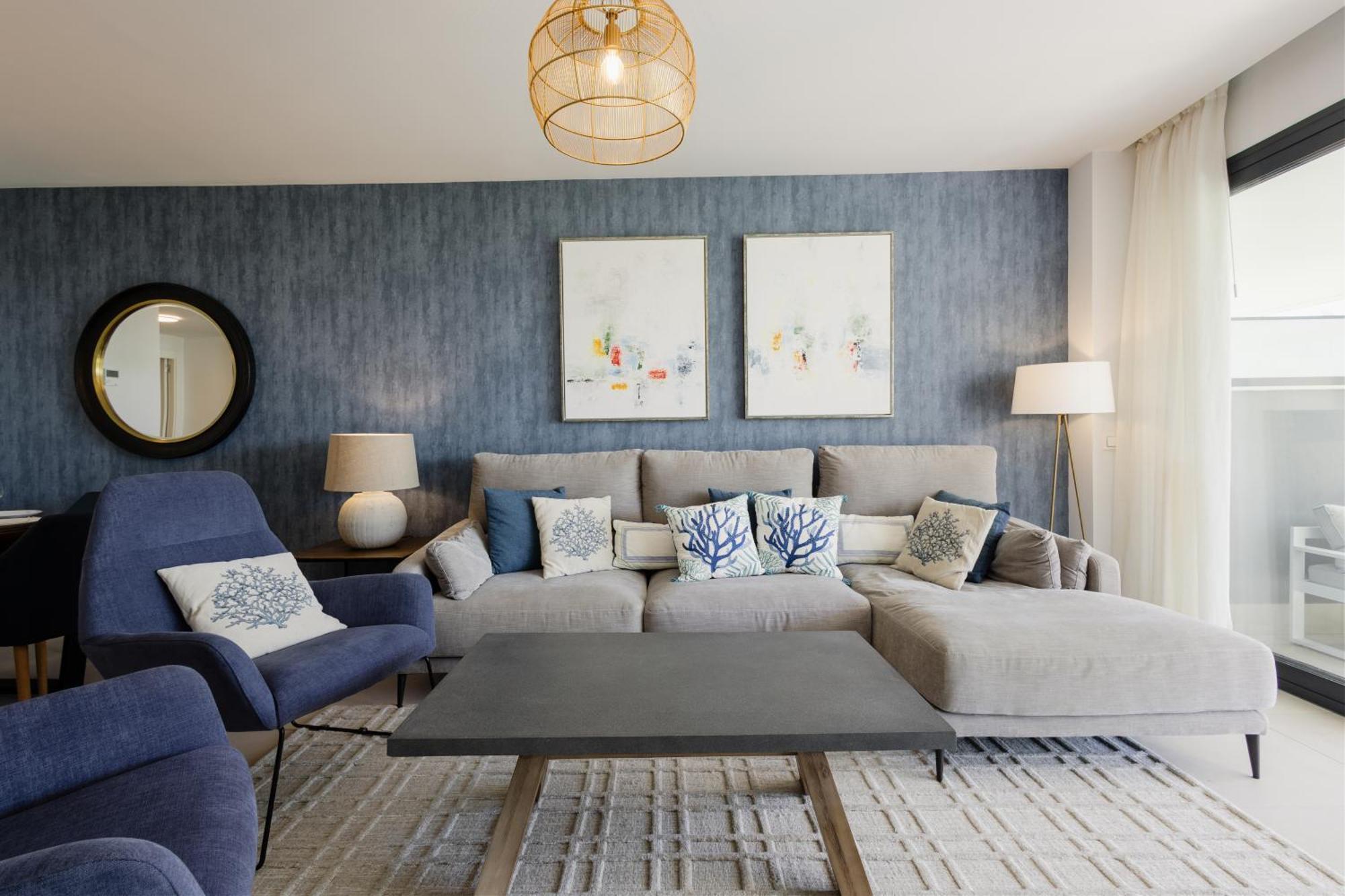 Luxurious 2 Bedroom Apartment Close To The Beach In エステポナ エクステリア 写真